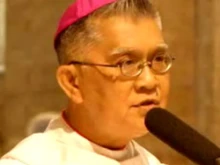 Archbishop Angel Lagdameo of Iloilo.