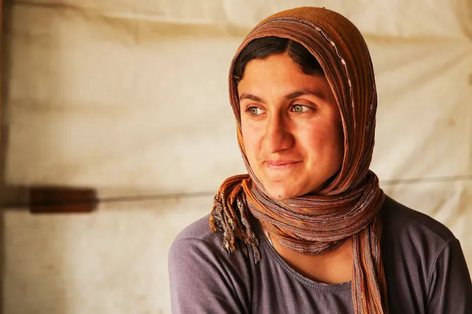 A woman at Sharia Al Haman Hope Refugee Camp in Duhok Iraq on March 28 2015 Credit Daniel Ibanez EWTN