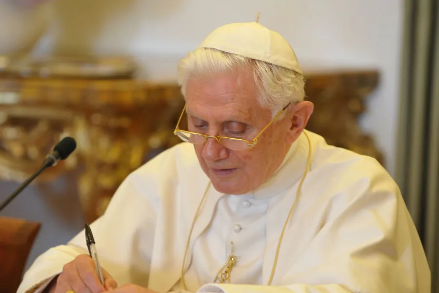 Benedict defends resignation and title 'pope emeritus' in letters | Catholic Agency