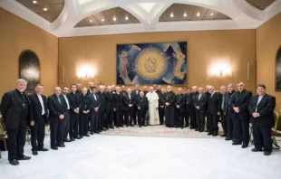 Pope Francis meets with Chilean bishops in Rome, May 2018.   Vatican Media/CN