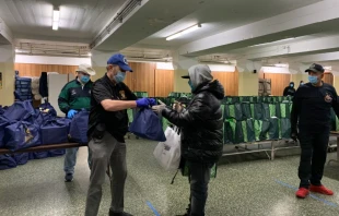 Catholic Charities distribute food at St. Michael – St. Malachy Parish, Brooklyn. April 24, 2020.   Diocese of Brooklyn