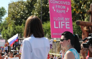 Mary Rathke (R) speaks at Rome's March for Life, May 10, 2015.   Martha Calderon/CNA.