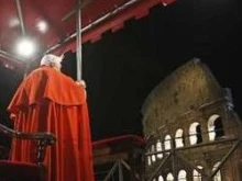 Pope Benedict presides the Way of the Cross at Rome's Coliseum