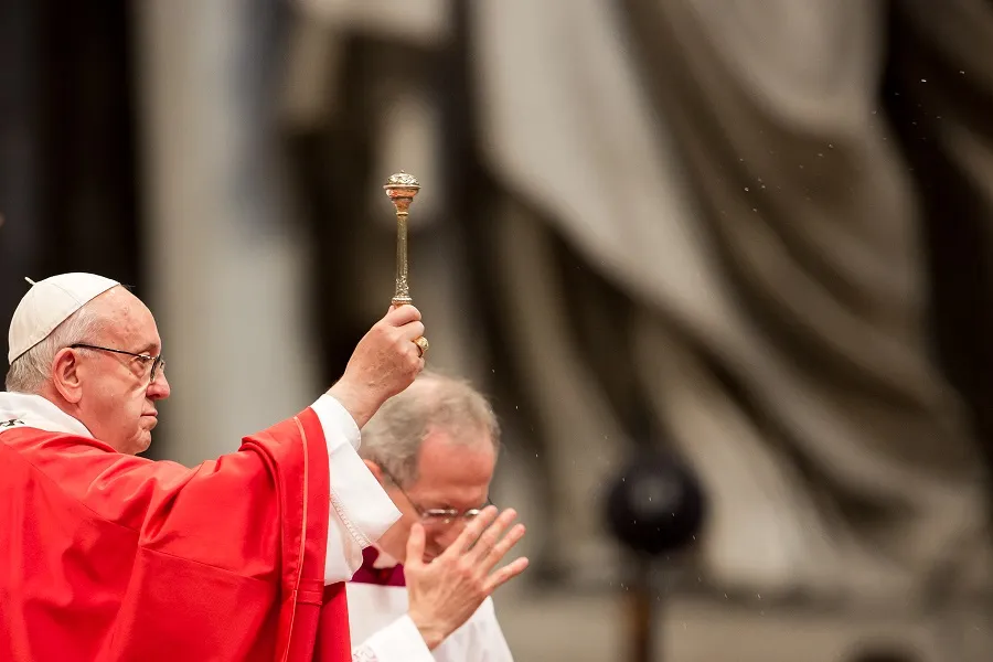 Pope on Pentecost: The power of the Holy Spirit changes hearts ...