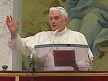 Pope Benedict addresses the faithful at Castel Gandolfo