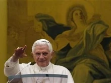 Benedict XVI at the Angelus prayer in Castel Gandolfo