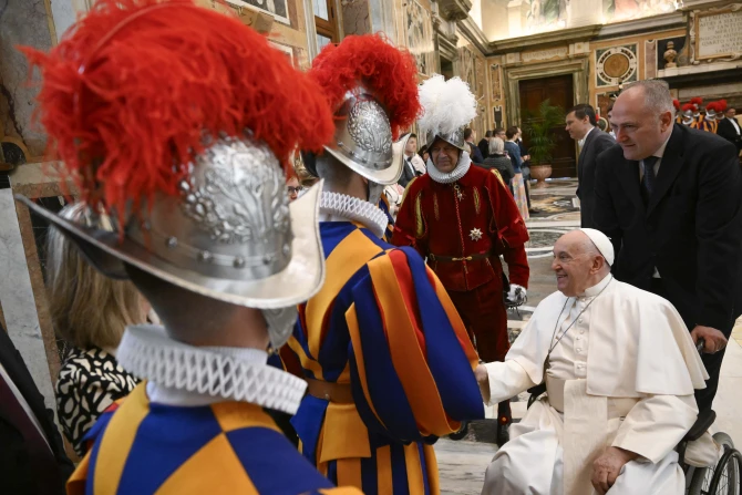 Pope Francis marks Swiss Guard foundation’s jubilee milestone, praises ...