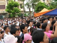 Vietnamese Catholics protesting