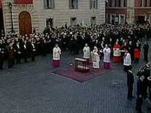 The Pope in the Spanish Plaza