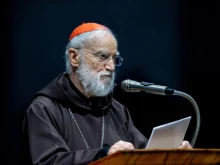 Cardinal Raniero Cantalamessa preaches at the Good Friday liturgy in St. Peter’s Basilica, April 15, 2022.