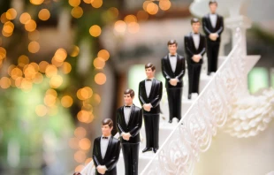 Wedding cake figures.    Karen Grigoryan/Shutterstock