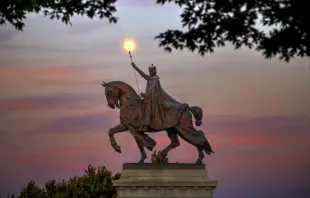 Statue of King Louis IX of France in Forest Park, St. Louis. Credit: STLJB/Shutterstock