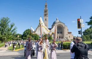 The Seton Route of the National Eucharistic Pilgrimage makes it way from the Basilica of the National Shrine of the Immaculate Conception toward the Brentwood neighborhood of Washington, D.C. Credit: Mihoko Owada/The Catholic Standard