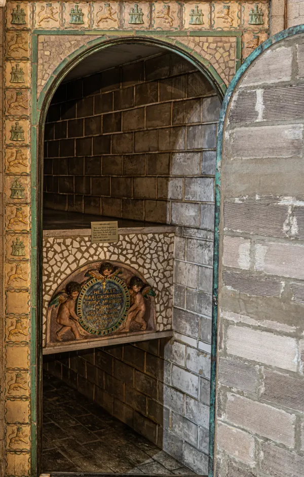 The crypt of Rafael Guastavino in the Basilica of St. Lawrence in Asheville, North Carolina. Credit: Zak Rutherford