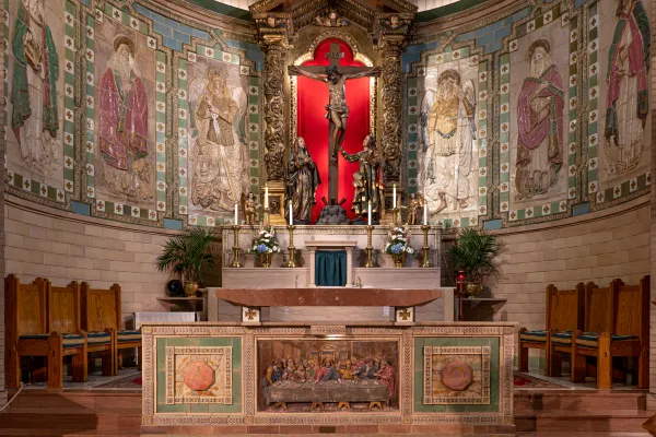 The altar at the Basilica of St. Lawrence in Asheville, North Carolina. Credit: Zak Rutherford