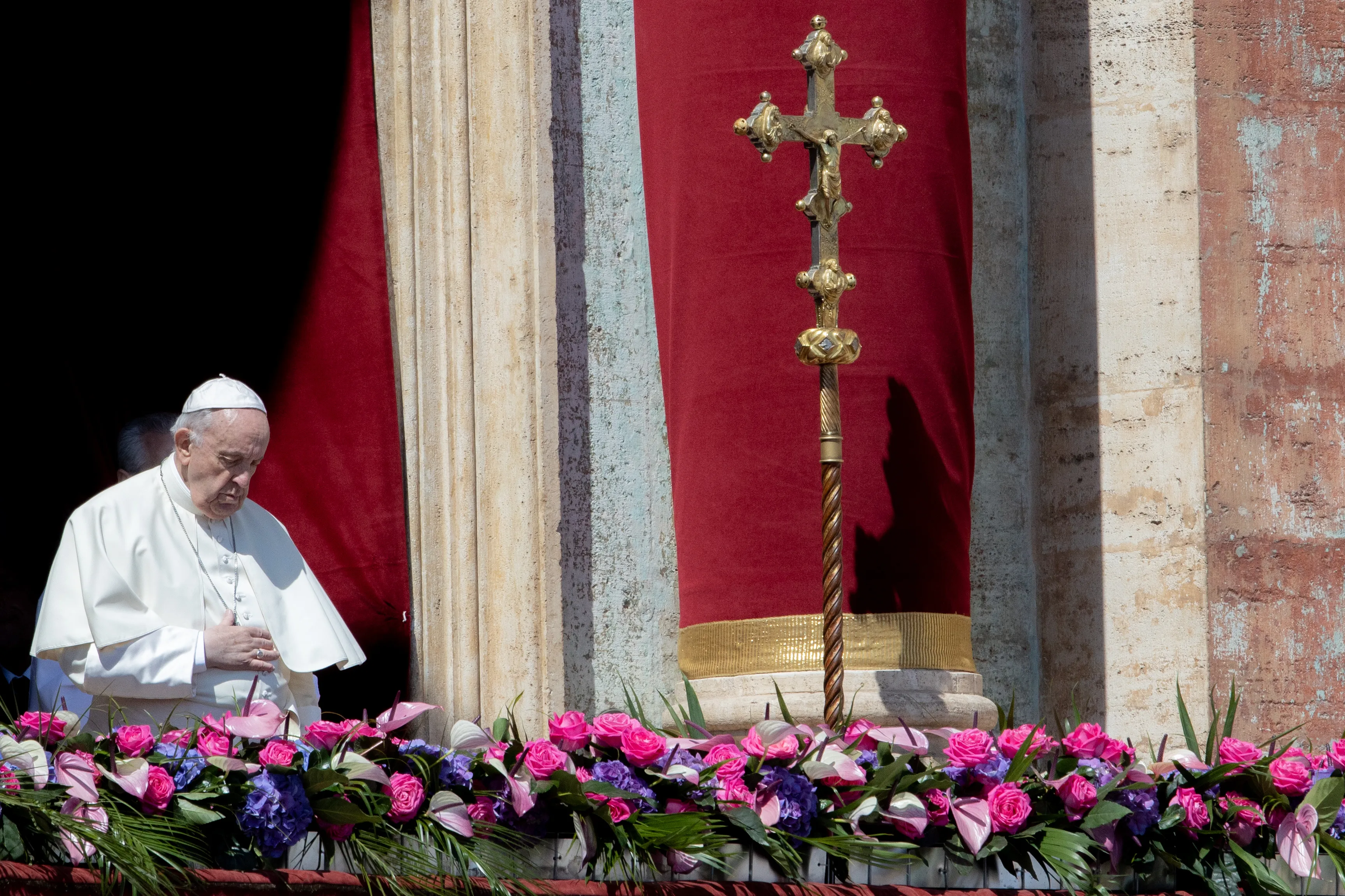 Urbi et Orbi 2022 Pope Francis laments ‘Easter of war’ in Ukraine and