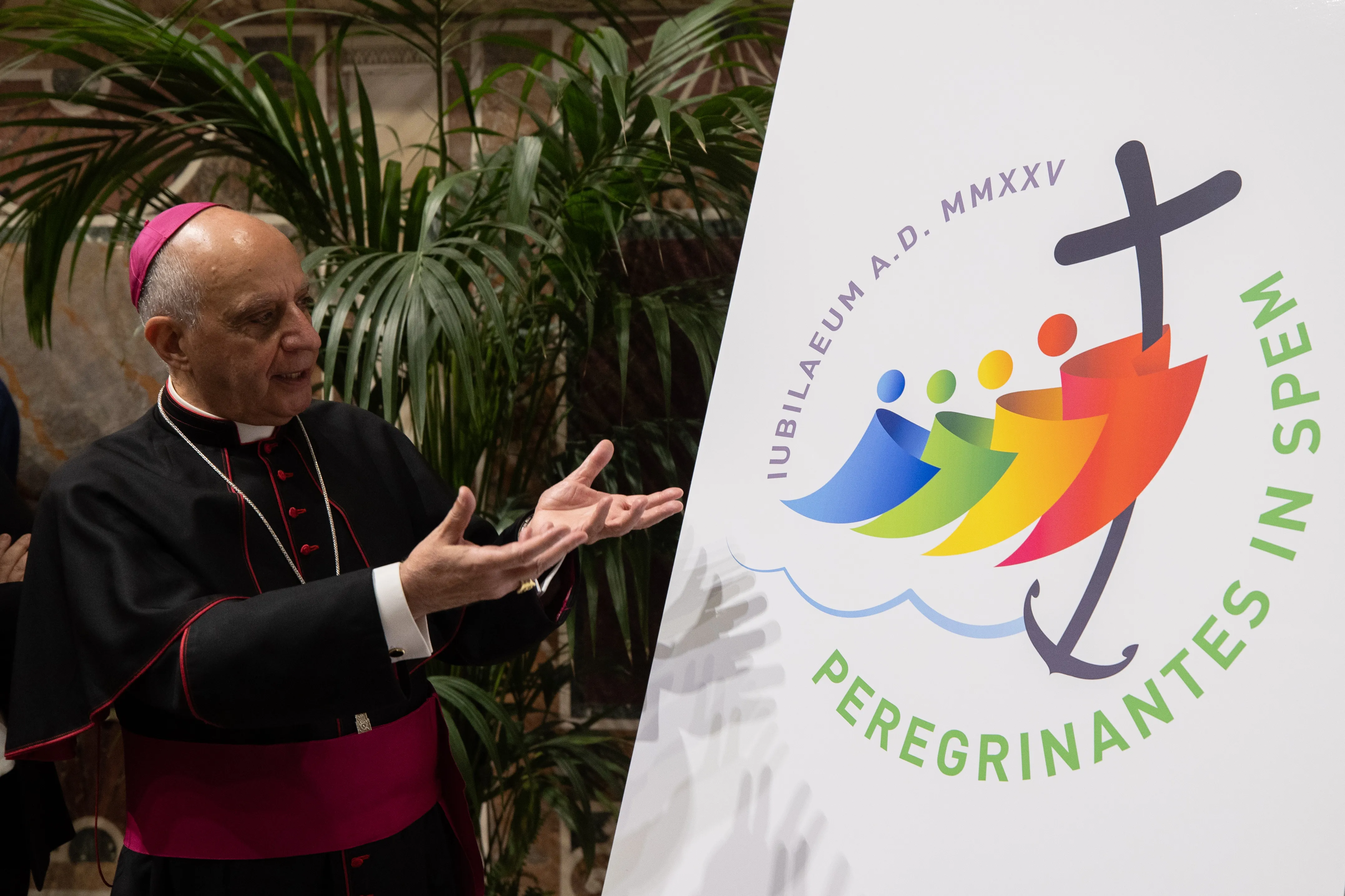 VATICAN UNVEILS THE LOGO OF THE 2025 JUBILEE YEAR - Catholic Gists Int'l