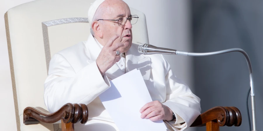 Pope Francis: Resignation already signed ‘in case of medical impediment ...