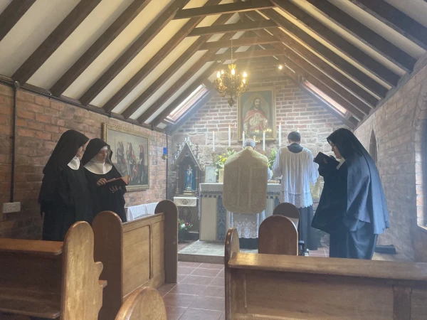 Temporary chapel at Colwich. Courtesy of Benedictines of Mary, Queen of Apostles