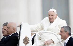 Pope Francis greets pilgrims from the pope mobile in St. Peter’s Square on April 5, 2023. Daniel Ibanez/CNA