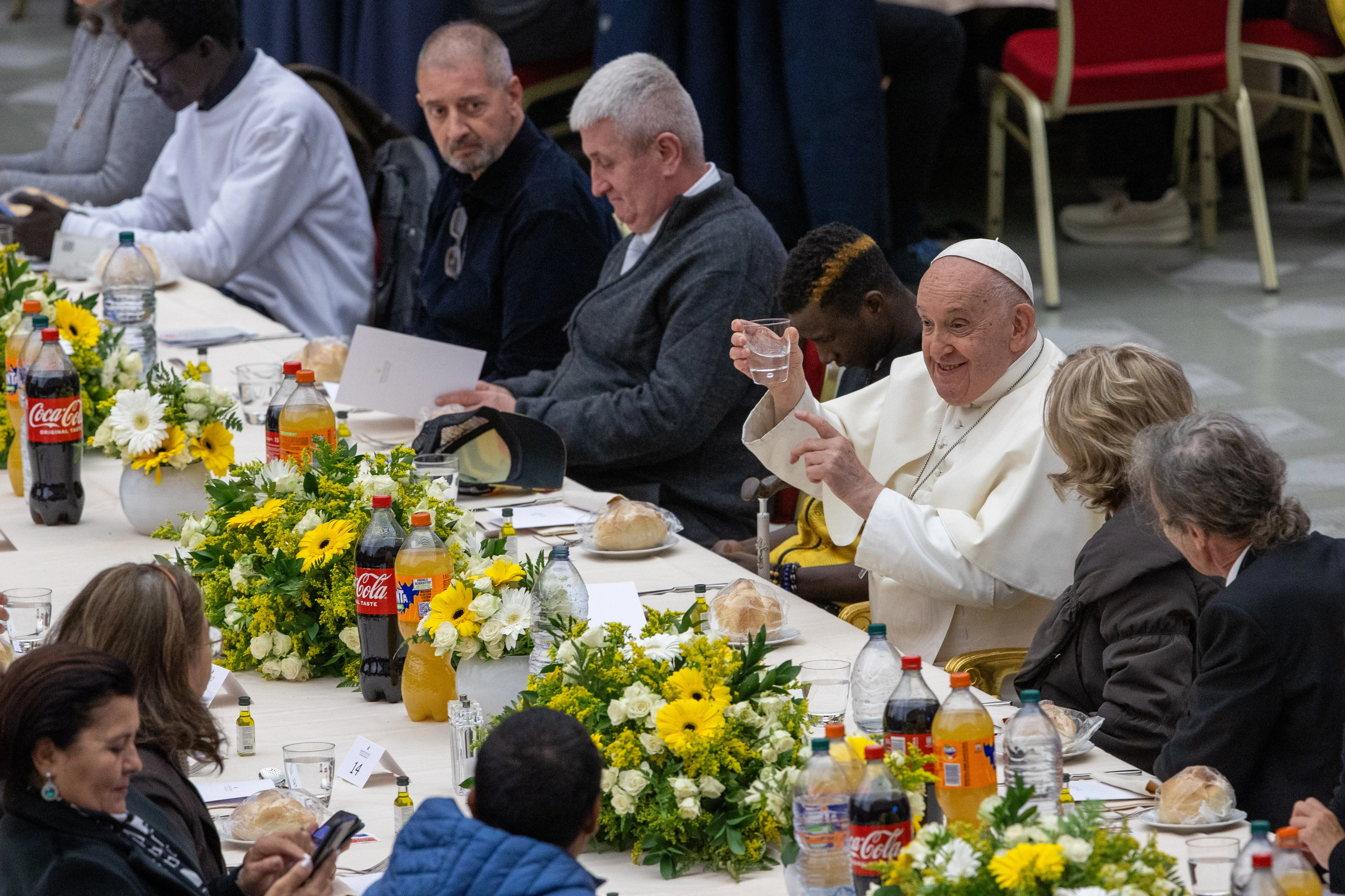 Pope Francis to have lunch with 1,300 guests on World Day of the Poor