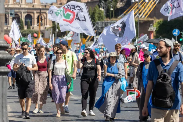 Rimski pro-life marš privukao je ljude iz cijele Italije.  Zasluge: Daniel Ibáñez
