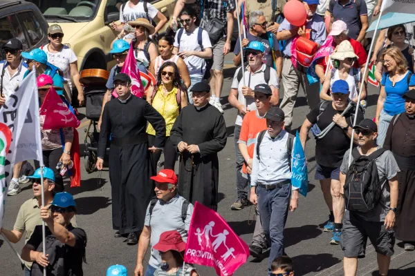 Priests and religious were among the marchers. Credit: Daniel Ibáñez/CNA
