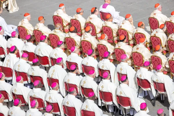 More than 400 priests, bishops, and cardinals concelebrate a Mass with Pope Francis to open the second assembly of the Synod on Synodality on Oct. 2, 2024, in St. Peter’s Square. Credit: Daniel Ibañez/CNA