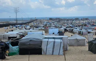 A refugee camp in Gaza houses those displaced by the war. Credit: Courtesy of Catholic Relief Services