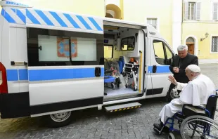 Pope Francis blesses the ambulance that he donated in June 2024 to to treat the wounded in Ukraine’s Ternopil region. Credit: Dicastery for the Service of Charity