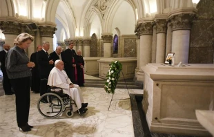 Pope Francis prays on Sept. 28, 2024, at the tomb of Belgian king who chose to abdicate rather than sign an abortion law. Credit: Vatican Media