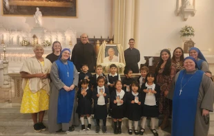 The inaugural class at Saint John Paul the Great Academy with staff and the Servidoras in New York City. Credit: Saint John Paul the Great Academy