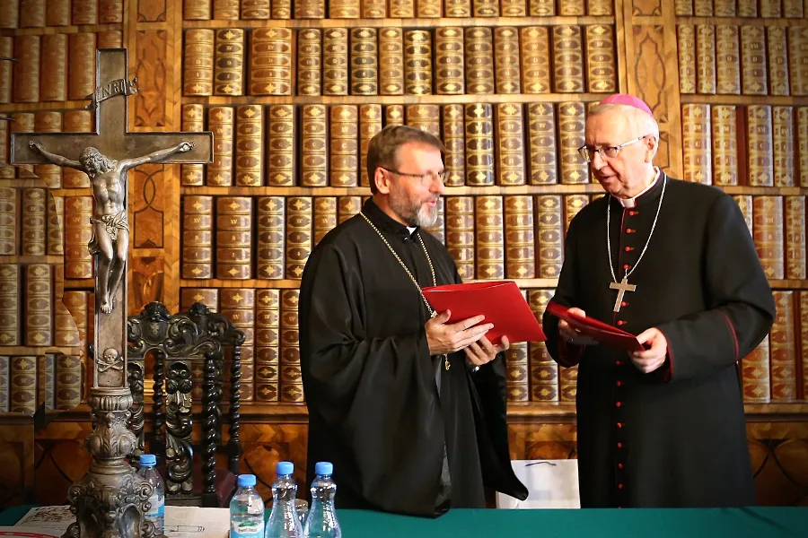 Major Archbishop Sviatoslav Shevchuk, head of the Ukrainian Greek Catholic Church, with Archbishop Stanisław Gądecki, president of the Polish bishops’ conference.?w=200&h=150