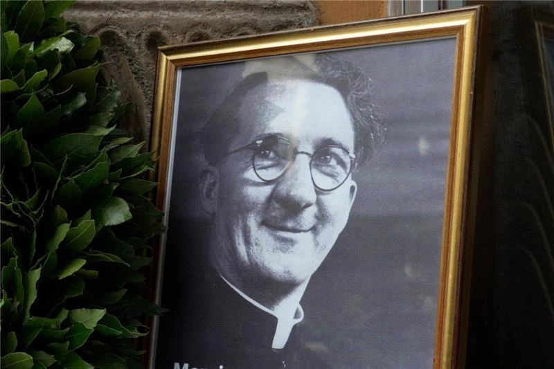 Irish president honors WWII hero Monsignor Hugh O’Flaherty at the Vatican