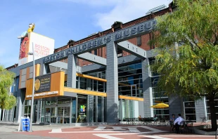 The Boston Children’s Museum is one of the participating museums in a program that provides free access to some of the city’s most famous museums twice a month to K–12 students — including, in a recent policy change, Catholic school students. Credit: Tim Pierce, CC BY-SA 3.0, via Wikimedia Commons