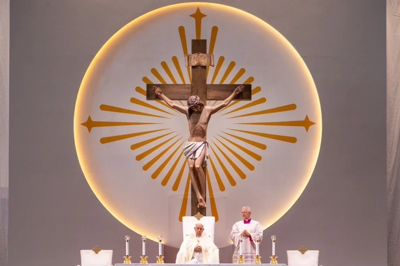 Pope Francis presides beneath a crucifix at Mass at Singapore National Stadium, Thursday, Sept. 12, 2024?w=200&h=150