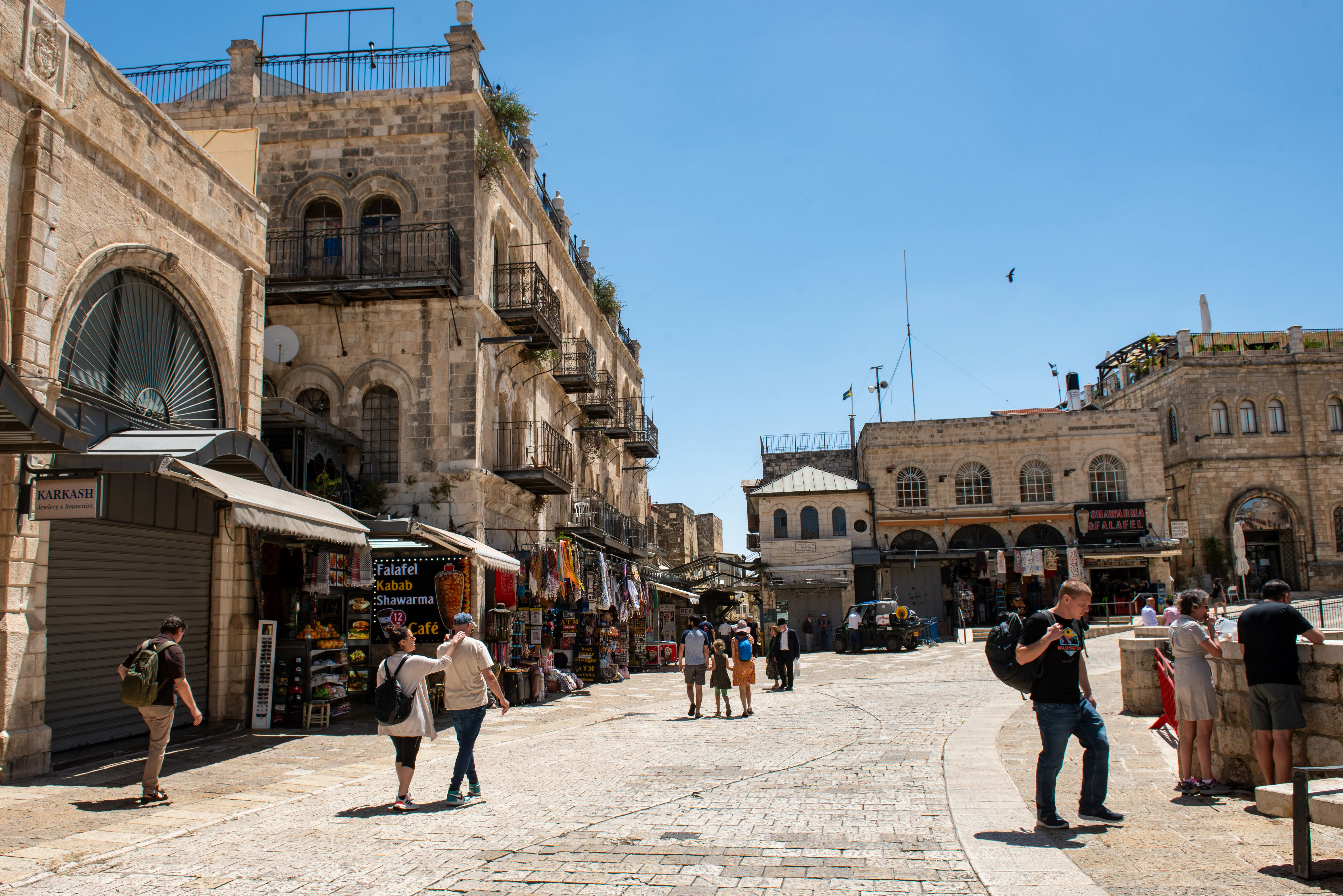 The entrance of Jaffa Gate (interior), one of the main access points to the Old City of Jerusalem, was almost empty around noon on Friday, May 24. According to data from the Israeli Ministry of Tourism, just over 80,000 people entered the country in April 2024, a decrease of 77 percent compared to April 2023. The same decrease was recorded for the first quarter of 2024.?w=200&h=150