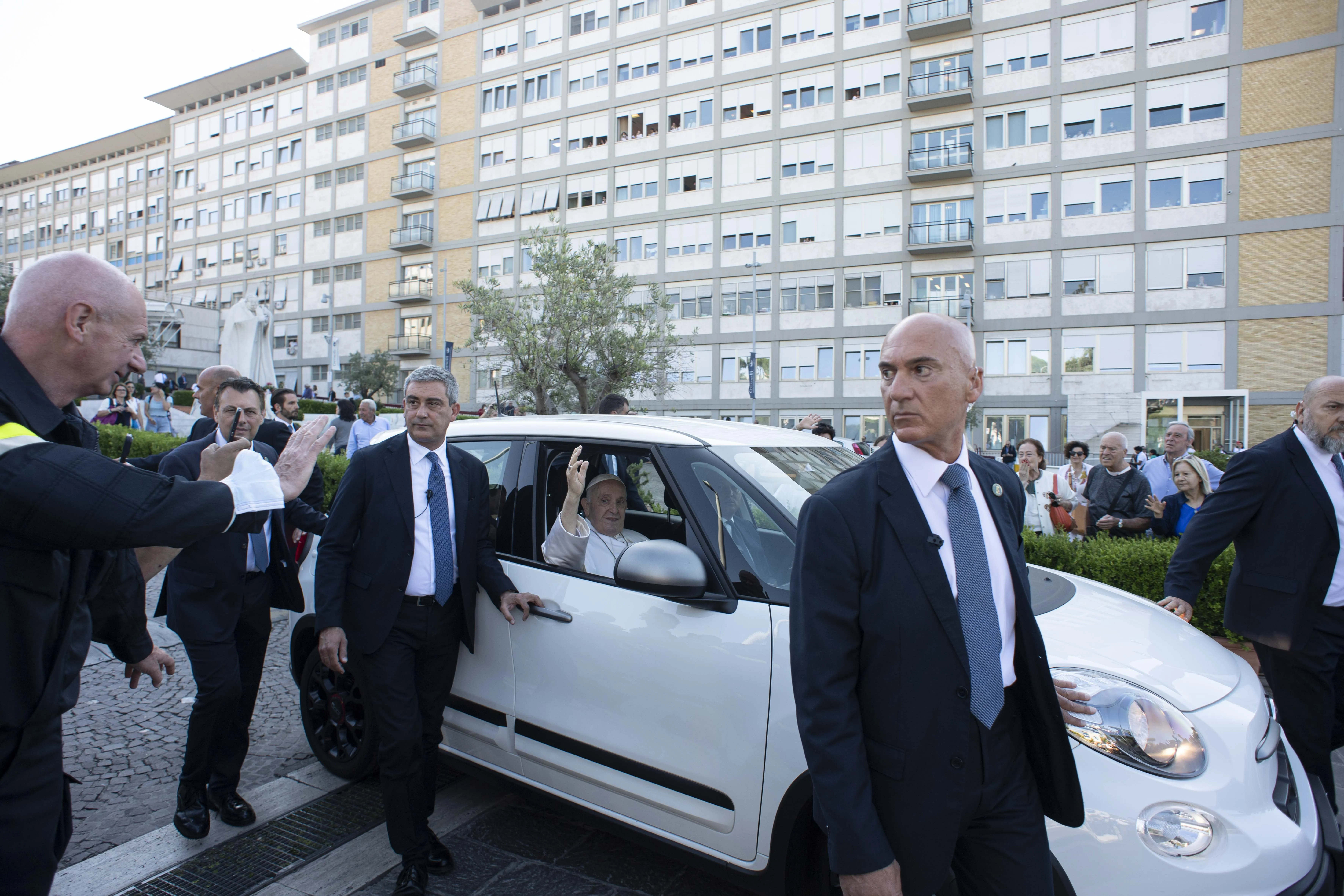 Pope Francis left Rome's Gemelli Hospital shortly before 9:00 a.m. on June 16, 2023. Before returning to the Vatican, he stopped to pray in front of the historic Marian icon of Salus Populi Romani at St. Mary Major Basilica, and made a quick visit to a group of religious sisters close to St. Peter's Square.?w=200&h=150