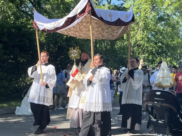The Blessed Sacrament is held aloft during the Eucharistic procession in Nashville, Tennessee, on Friday, June 28, 2024. Credit: Tyler Arnold/CNA