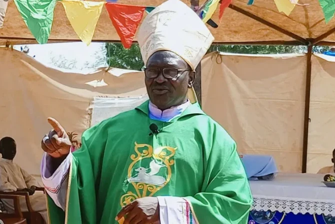 Bishop Yunan Tombe Trille Kuku