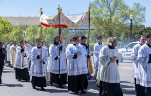 Jesus in the Eucharist is processed through downtown Columbia, South Carolina, on April 6, 2024. Over 1,700 traveled to the state’s capital for this procession as part of the Diocesan Eucharistic Congress Credit: The Catholic Miscellany/Carolina Mascarin