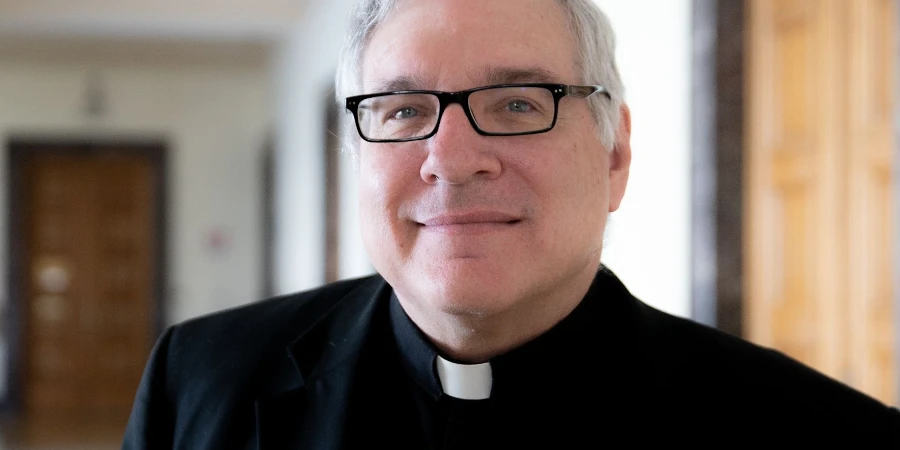 US priest named rector of most important Jesuit university in the world ...