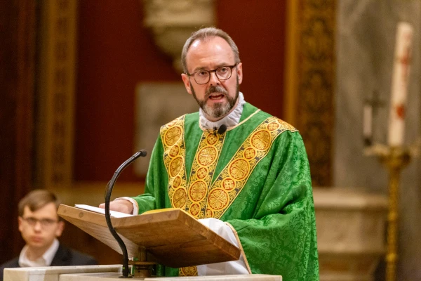 Father Christopher Warren, vice rector of the Venerable English College, gives the homily during Mass on Dec. 2, 2024, in commemoration of Martyrs’ Day at the college in Rome. Credit: Bénédicte Cedergren/EWTN News