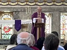 Father Mike Depcik offer Mass at the Seton Shrine Basilica in Emmitsburg, Maryland, during a recent retreat at the shrine.