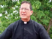 Father Alberto Reyes has emerged as a critical voice against the extreme poverty and repressive actions of Cuba's police state.