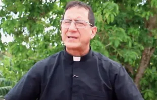 Father Alberto Reyes has emerged as a critical voice against the extreme poverty and repressive actions of Cuba's police state. Credit: Rachel Diez/EWTN Noticias