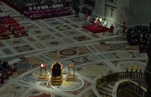 Cardinal Raniero Cantalamessa preaches at the Good Friday liturgy in St. Peter’s Basilica, April 15, 2022. Screenshot from Vatican News YouTube channel.