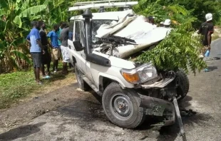 The aftermath of a traffic accident involving Cardinal Chibly Langlois. Twitter @MariaLozanoKIN.