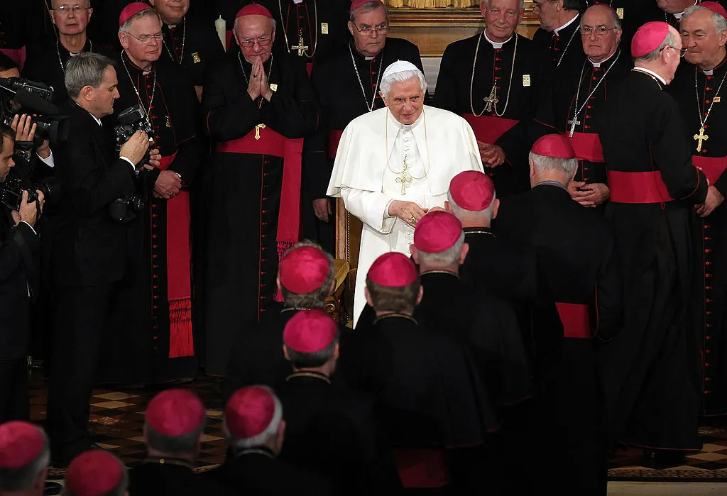 Bishops of England, Scotland, and Wales line up to kiss Pope Benedict XVI's ring at Oscott College in Birmingham, central England, on Sept. 19, 2010, where he later addressed bishops.?w=200&h=150