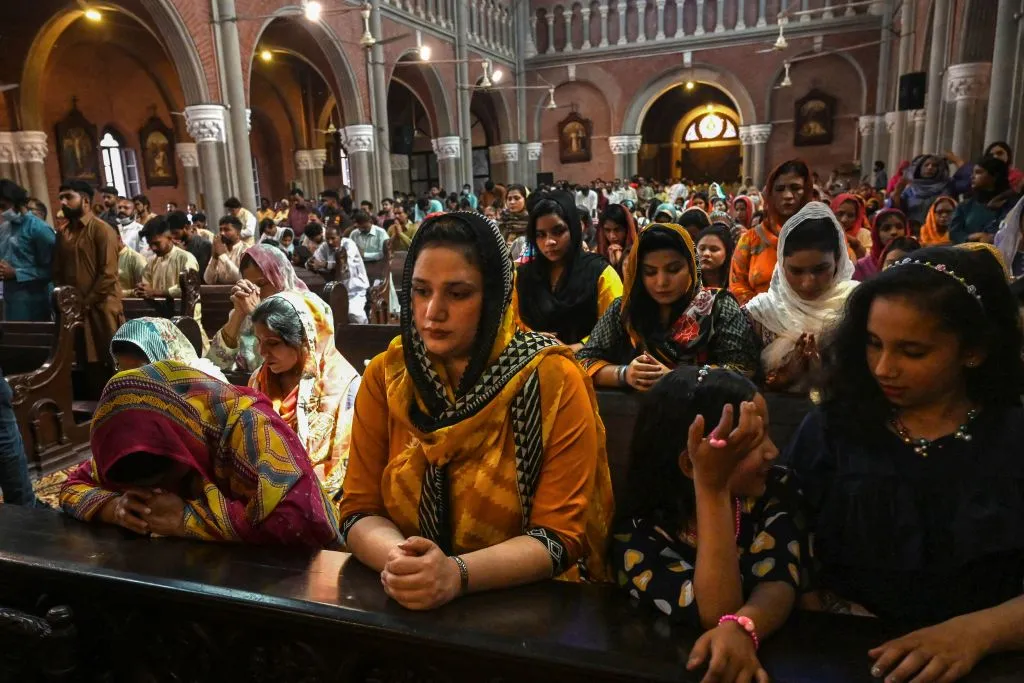 Members of the faithful attend an Easter Sunday Mass at the Sacred Heart Cathedral in Lahore, Pakistan, on April 17, 2022. A July 2022 report from the Center for Social Justice discussed the issues of blasphemy laws, forced conversion, and biased school curriculum for religious minorities in the country.?w=200&h=150